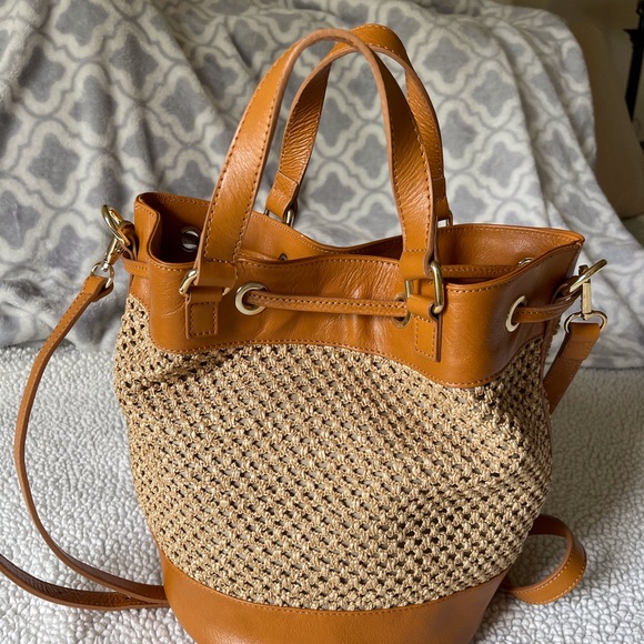 Straw drawstring with leather trim bag.. - Picture 4 of 5